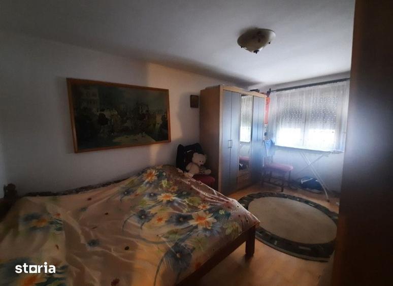 Apartament cu 3 camere în Calea Romanului