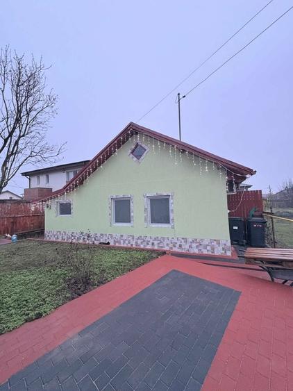 Casă cu 4 camere în Berceni