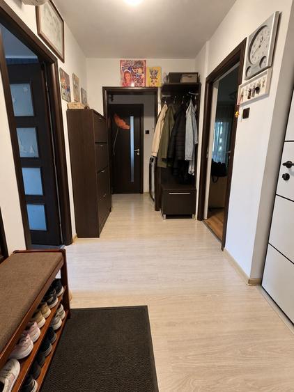 Apartament cu 3 camere decomandat în Târgu Cucu