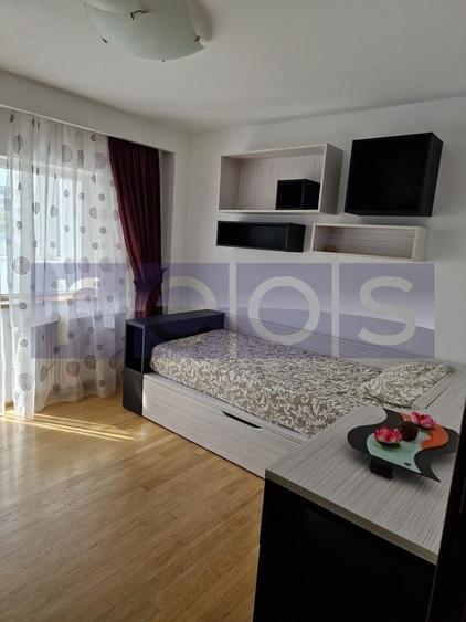 Apartament cu 4 camere în Unirii