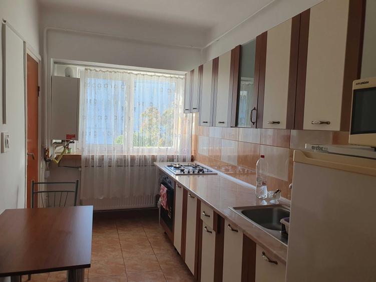 Apartament cu 2 camere decomandat în Ultracentral