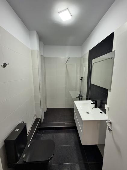 Apartament cu 2 camere decomandat în Moșilor