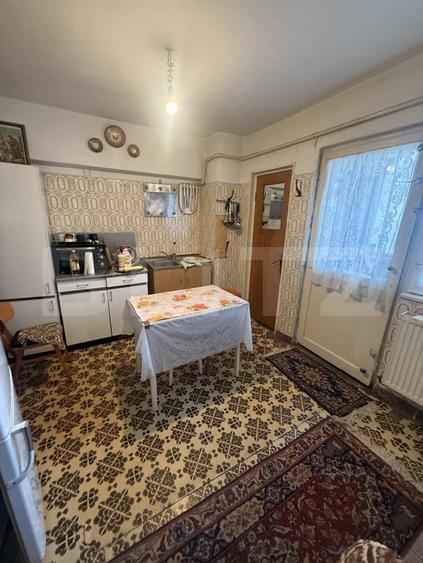 Apartament cu 4 camere decomandat, mobilat în Ultracentral