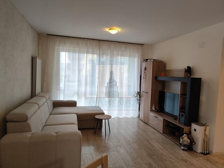 Apartament cu 2 camere semidecomandat, mobilat în Tractorul