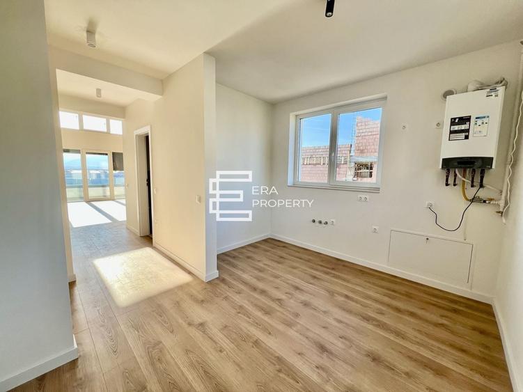 Penthouse cu 2 camere decomandat, mobilat în Cristian