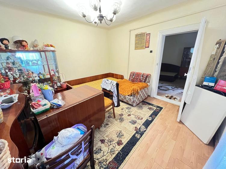 Casă cu 2 camere cu Teren 391 Mp în Vest
