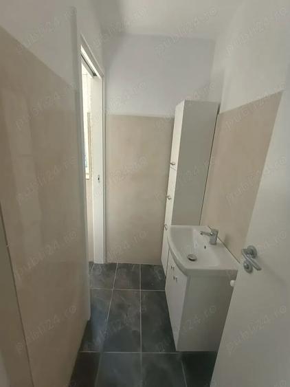 Spațiu comercial, de 970 mp, în Cug