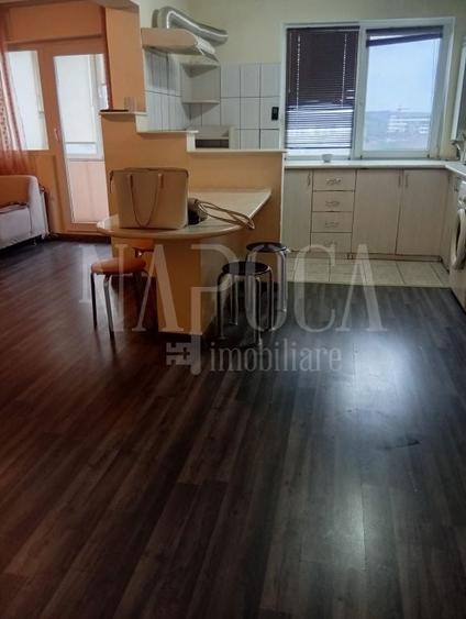 Apartament cu 3 camere decomandat în Nufărul