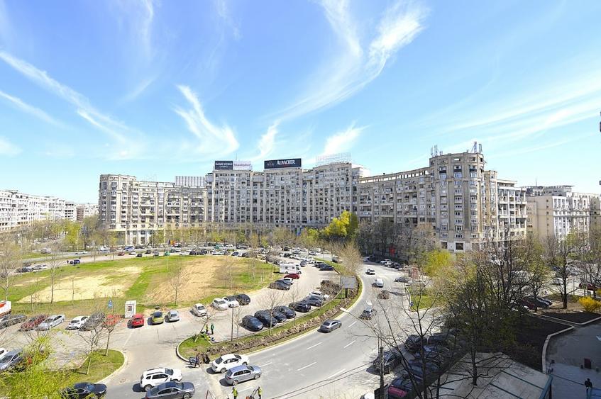 Apartament cu 3 camere decomandat, mobilat în Unirii