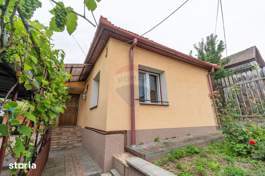 Casă cu 2 camere cu Teren 459 Mp în Dâmbul Rotund