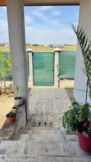 Casă individuală cu 3 camere cu Canalizare în Bâcu