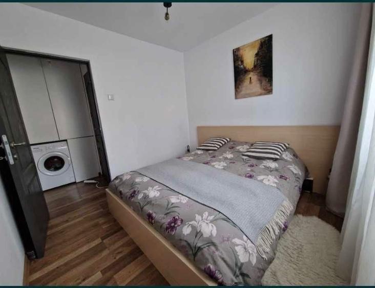 Apartament cu 2 camere semidecomandat în Florilor