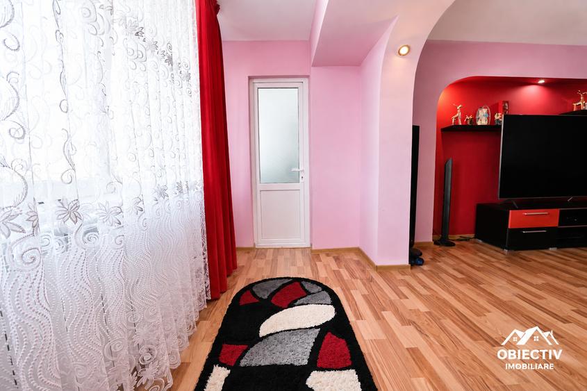 Apartament cu 3 camere decomandat în 1 Mai