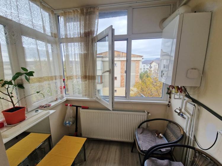 Apartament cu 2 camere decomandat, mobilat în Hotvon