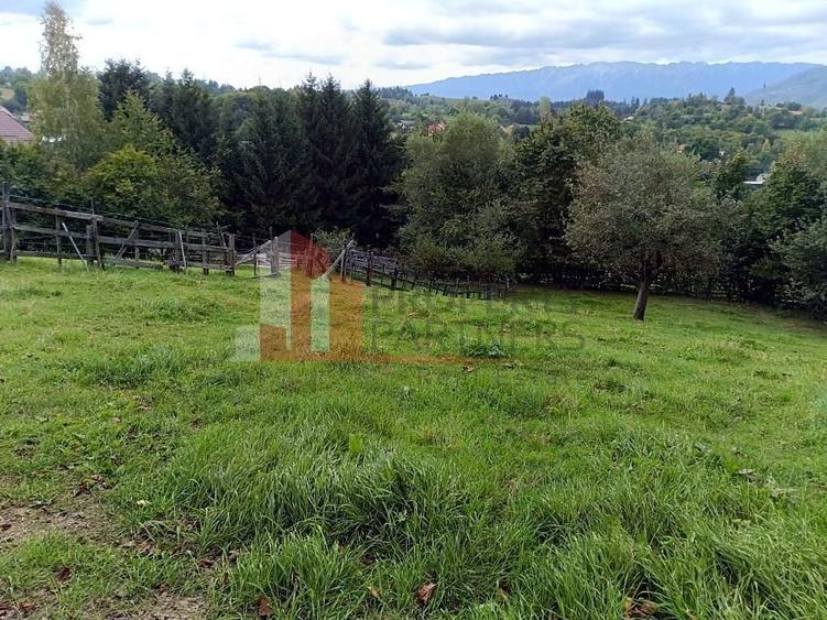 Teren Construcții intravilan de 1300 mp, în Bran
