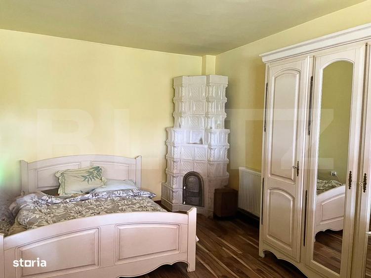 Casă cu 4 camere în Ungureni