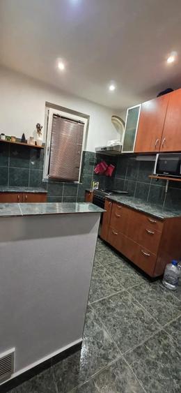 Apartament cu 3 camere decomandat în Șagului