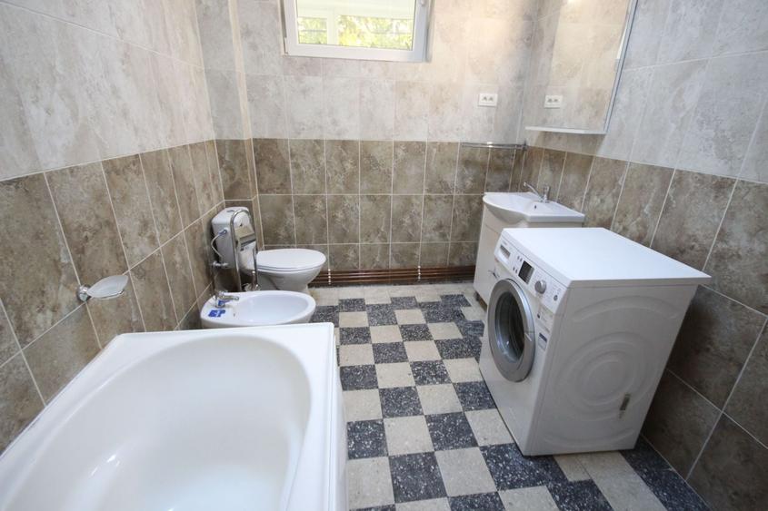 Apartament cu 3 camere decomandat în Take Ionescu