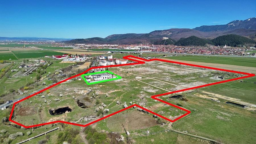 Teren Construcții intravilan de 185299 mp, în Central