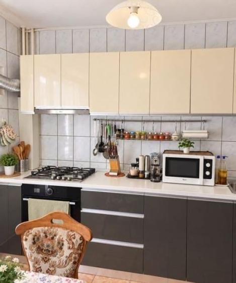 Apartament cu 3 camere decomandat, mobilat în Nerva Traian