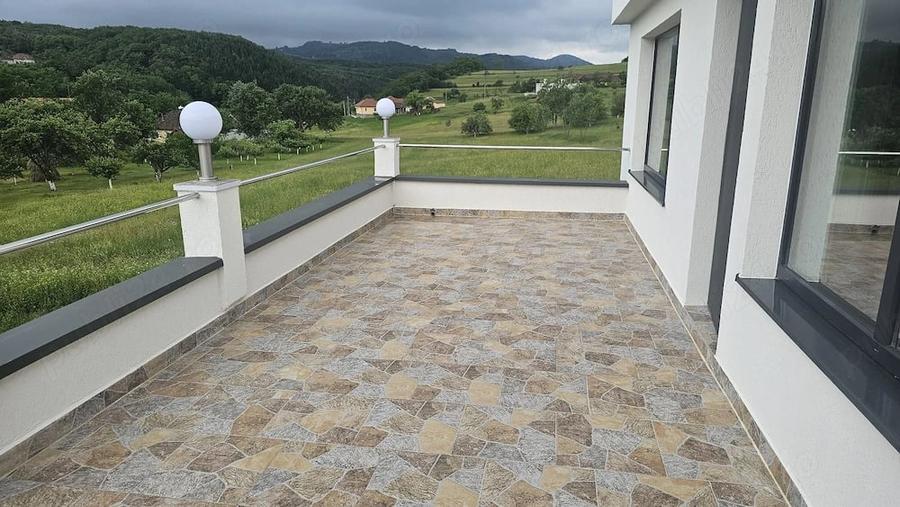 Casă cu Teren 3000 Mp în Luncoiu de Sus