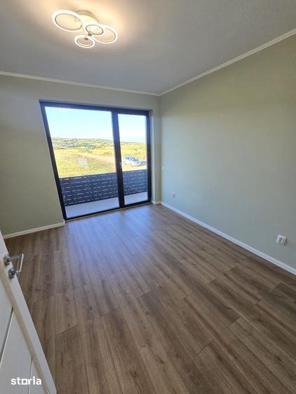Apartament cu 3 camere decomandat în Baciu