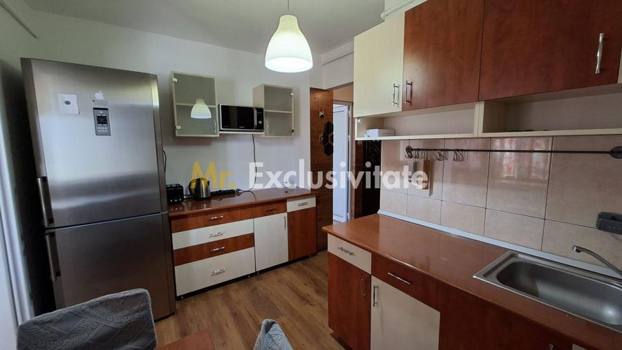 Apartament cu 3 camere decomandat, mobilat în Exercițiu
