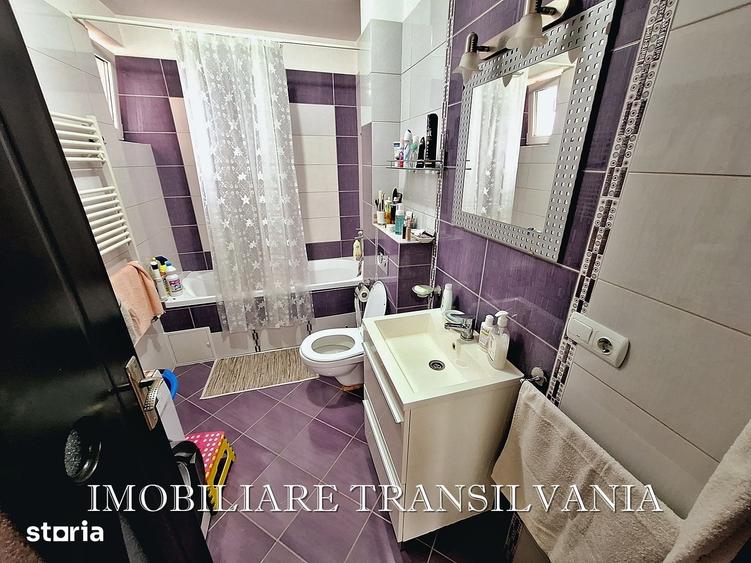 Apartament cu 3 camere în Unirea