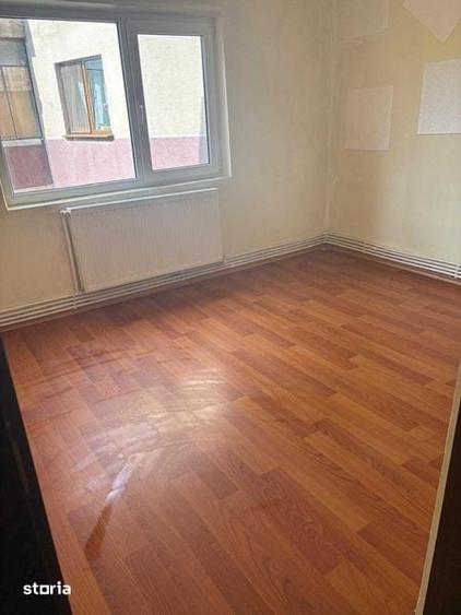 Apartament cu 2 camere semidecomandat în Unirii Sud