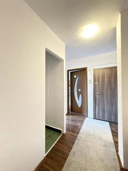 Apartament cu 2 camere decomandat în Lipovei