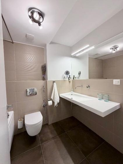 Apartament cu 3 camere decomandat, mobilat în Herăstrău