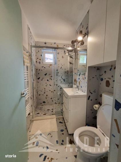 Apartament cu 3 camere decomandat în Gruia