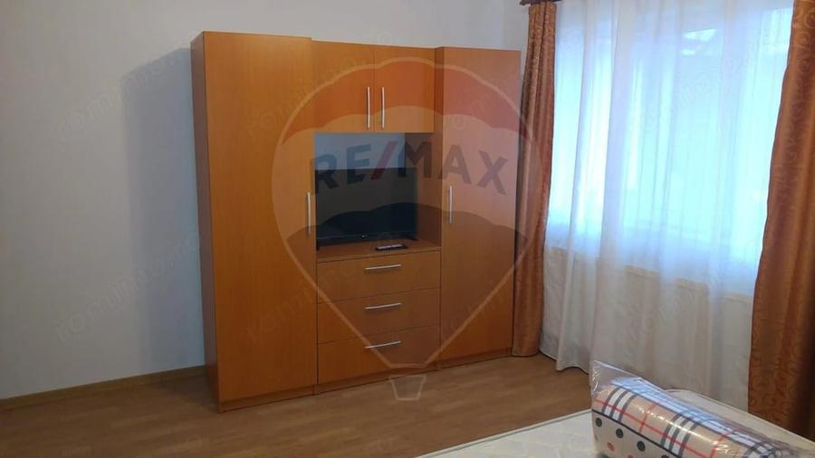 Casă cu Teren 396 Mp în Central