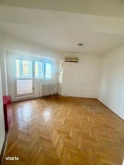 Apartament cu 4 camere decomandat în 13 Septembrie