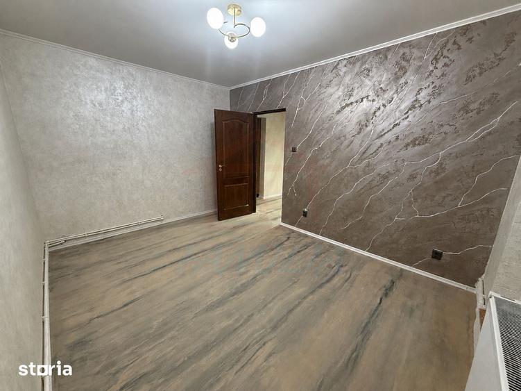 Apartament cu 3 camere decomandat în Port