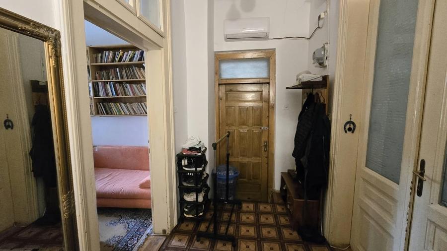 Casă individuală cu 5 camere cu Canalizare în Bălcescu
