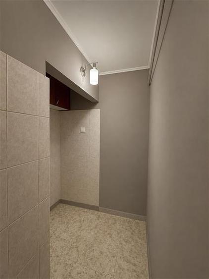 Apartament cu 3 camere semidecomandat în Piața Unirii