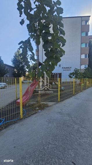 Garsonieră decomandată în Vest