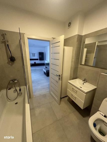 Apartament cu 3 camere în Triaj