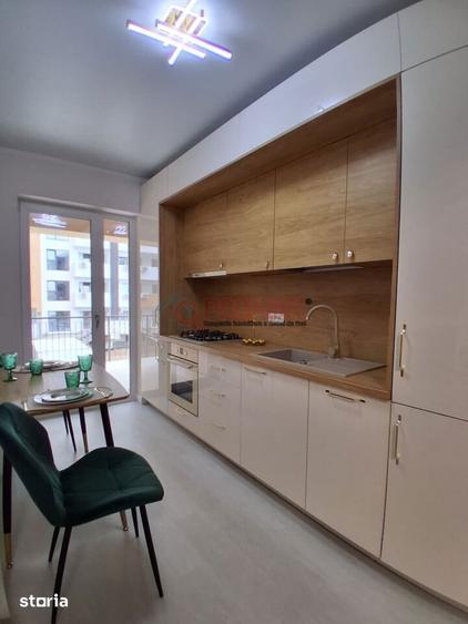 Apartament cu 3 camere în Central — fotografia 3