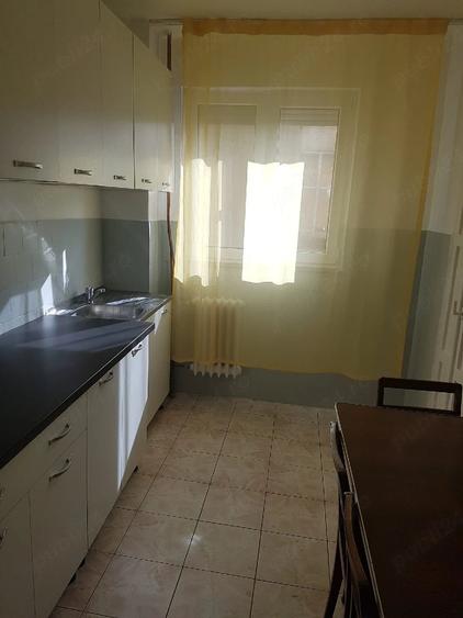 Apartament cu 2 camere decomandat în Dacia