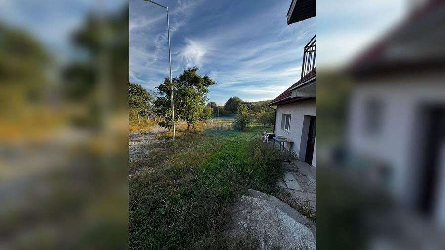 Casă cu 4 camere cu Canalizare în Iris