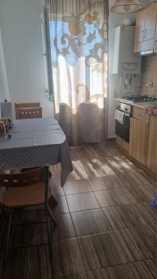Inchiriez Apartament 2 camere - 1