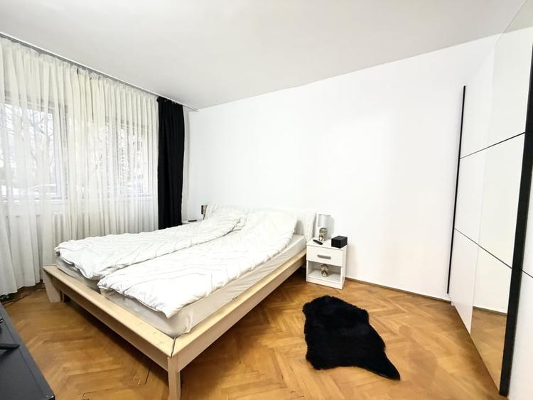 Apartament cu 2 camere semidecomandat, mobilat în Girocului