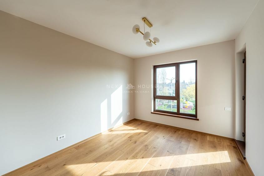 Apartament cu 3 camere decomandat în Giulești Sârbi