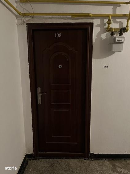 Apartament cu 3 camere în Onești