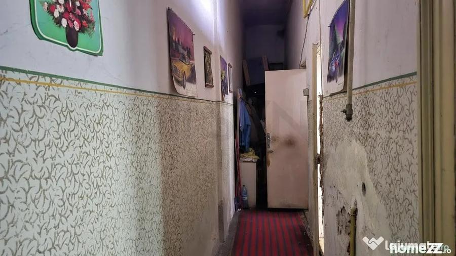 Casă cu 7 camere cu Teren 307 Mp în Victoriei