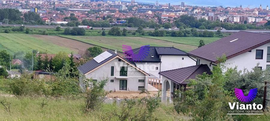 Teren Construcții intravilan de 6500 mp, în Gușterița