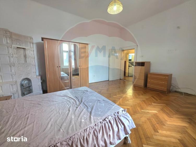 Apartament cu 3 camere decomandat în Vitrometan