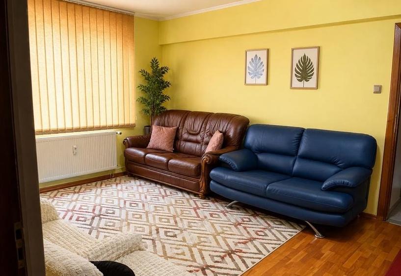 Apartament cu 3 camere decomandat, mobilat în Vatra Luminoasă